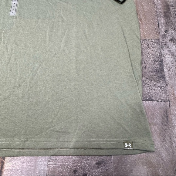 NWT Under Armour Playback Boxy Short Sleeve Tee Medium - Picture 3 of 8